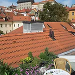 Boutique Constans 4*