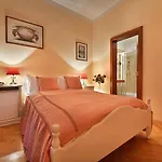 Boutique Constans