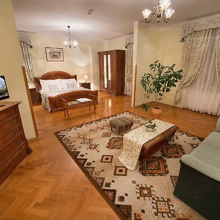 Boutique Constans 4* Prága