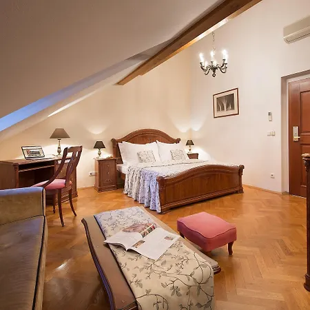 Szálloda Boutique Constans 4*