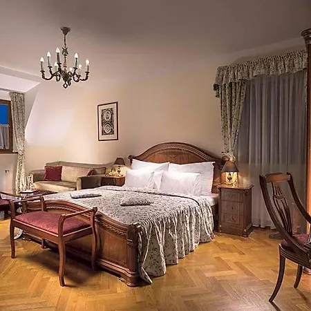 Boutique Constans Прага