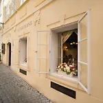 Boutique Constans 4* Prága