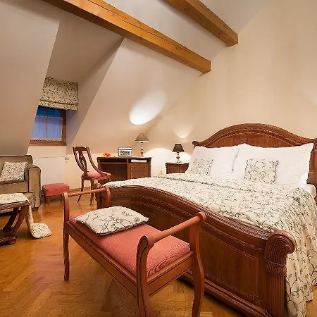 Hotel Boutique Constans 4*